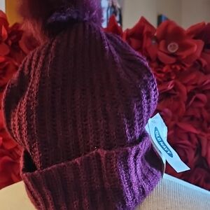 Avon Burgundy Knit Beanie with Pom Pom